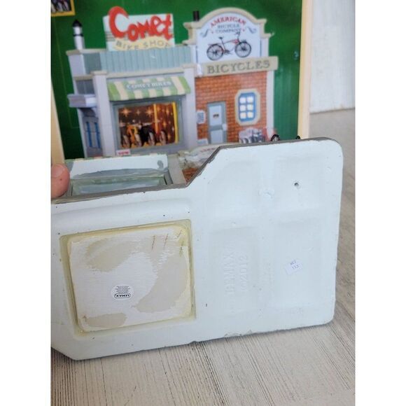 Lemax Comet bikes 2012 Village accessory Xmas - Picture 12 of 12